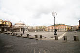 Вот оно, сердце города — Пьяцца-дель-Плебишито (Piazza del Plebiscito)