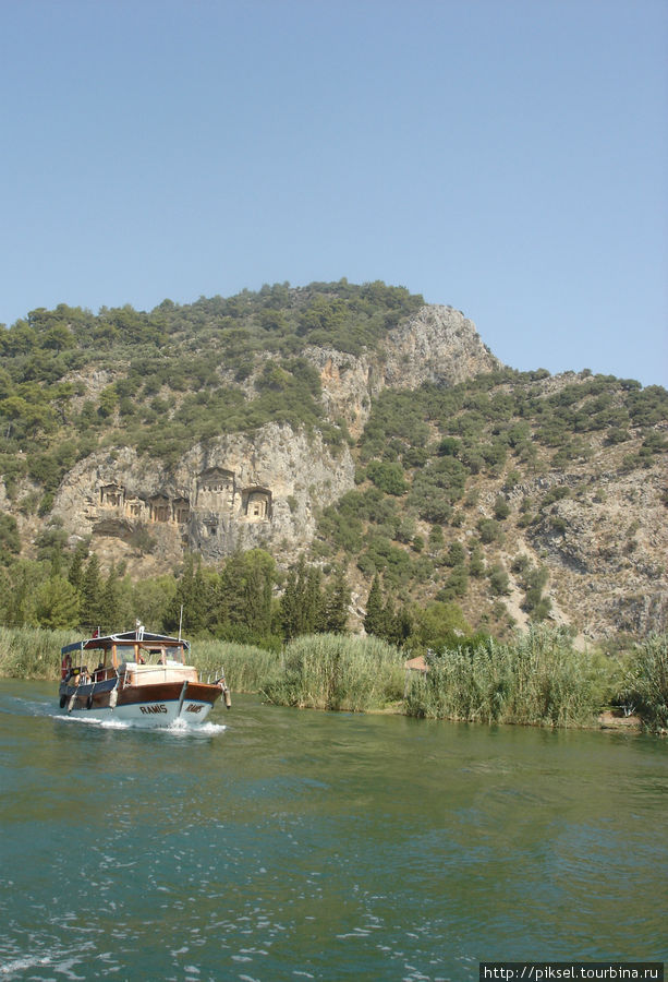 Спуск на лодке по р. Дальян к знаменитому Черепашьему пляжу. Ликийские гробницы Мармарис, Турция