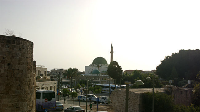 Вид на старый город и мечеть Аль-Джаззар Акко, Израиль