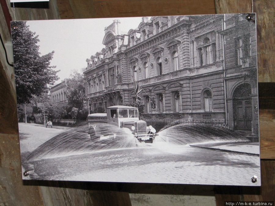 Чердак с выставкой фотографий и документов начала 20 века Рига, Латвия