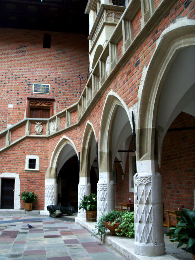 Университетский музей Краков, Польша