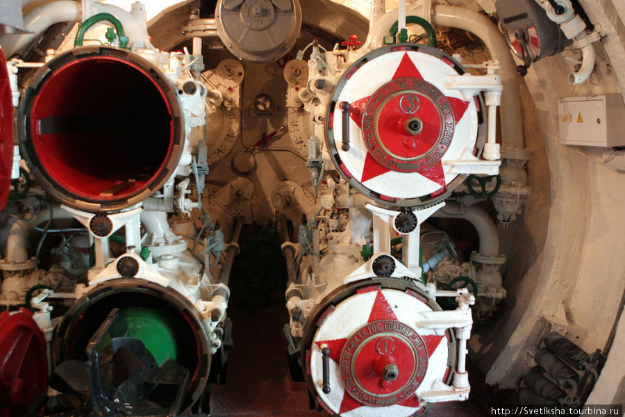 Внутри подводной лодки Владивосток, Россия