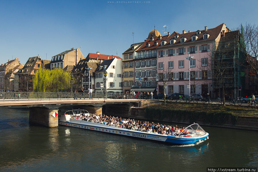 Жертвы туризма — первое что пришло в голову, когда увидел это:) Страсбург, Франция