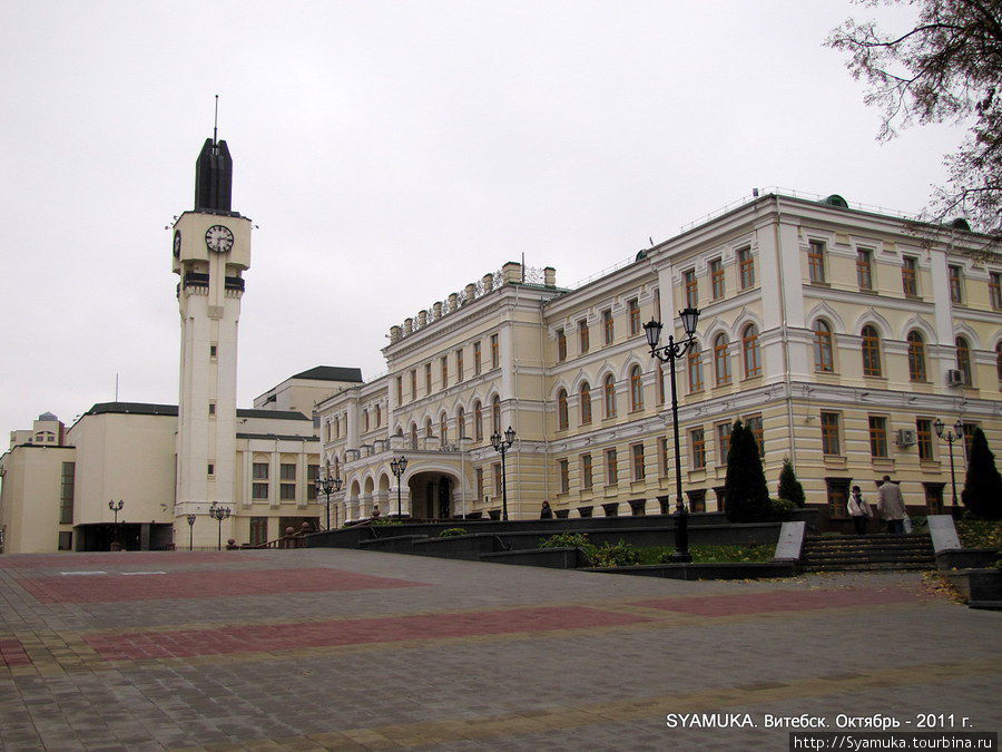 Здание бывшего женское епархиального училища. В настоящее время — облисполком) Витебск, Беларусь