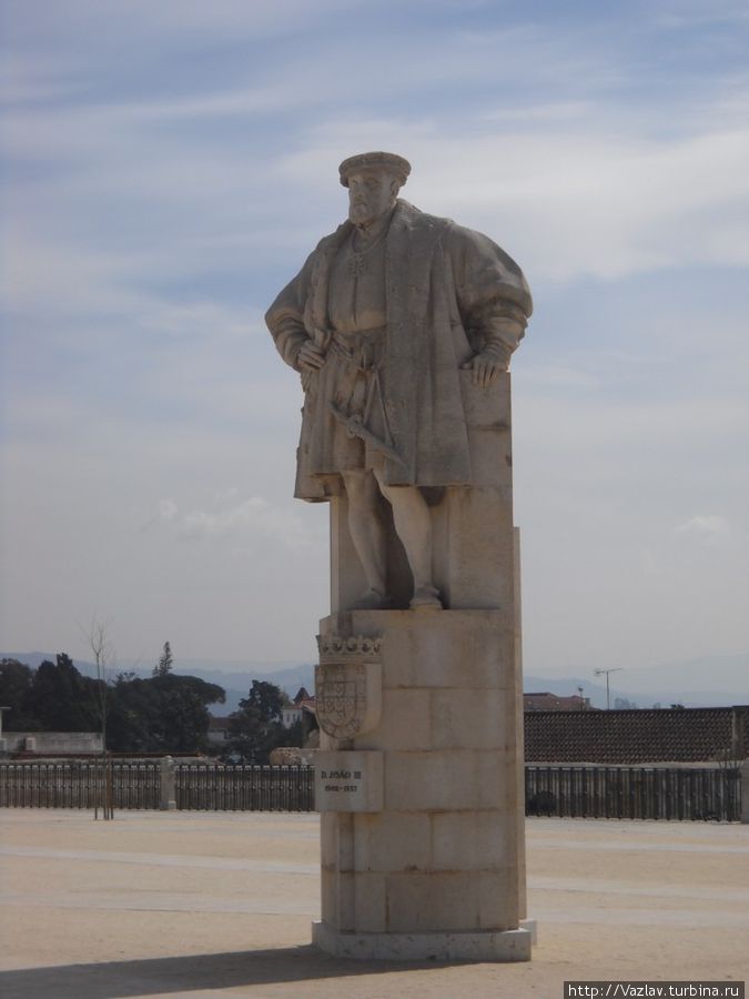 Памятник Коимбра, Португалия