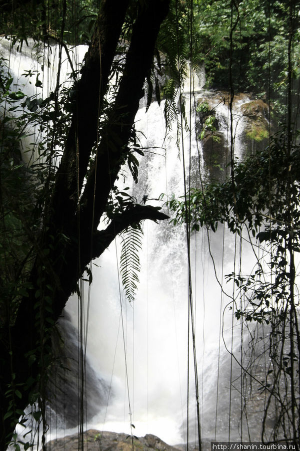 Водопад Пхасуа Мае-Хонг-Сон, Таиланд