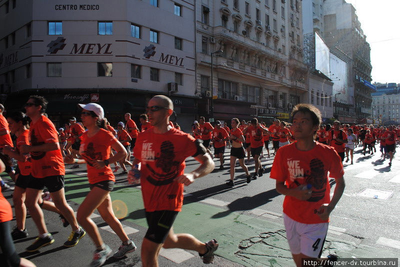 We Run Buenos-Aires: марафон на столичных улицах Буэнос-Айрес, Аргентина