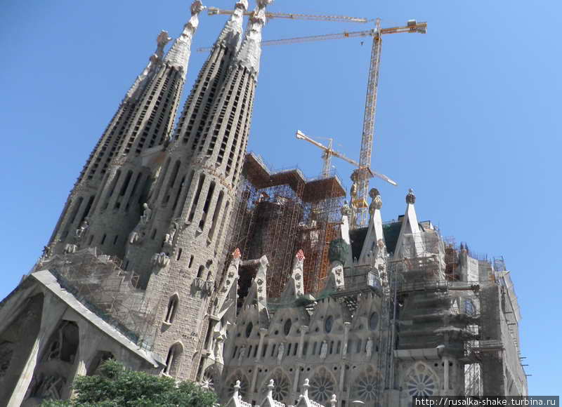Саграда Фамилия — фасад Воскрешения Барселона, Испания