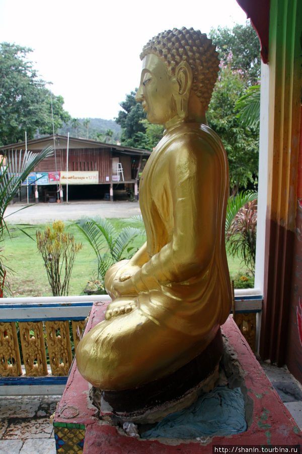 Главный монастырь острова Остров Чанг, Таиланд