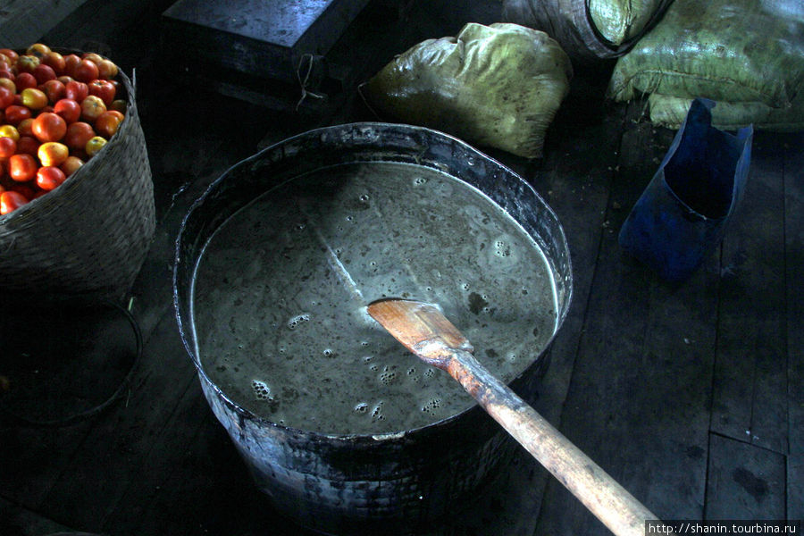 Рисовая брага — полуфабрикат самогона Ньяунг-Шве, Мьянма