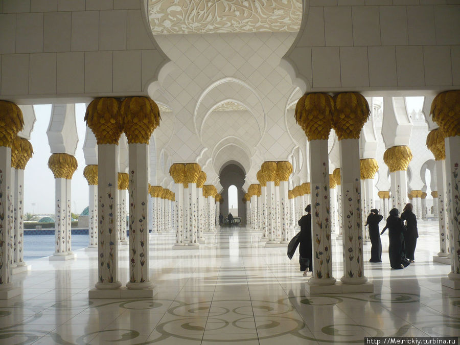 Мечеть шейха Аль-Заеда Абу-Даби, ОАЭ