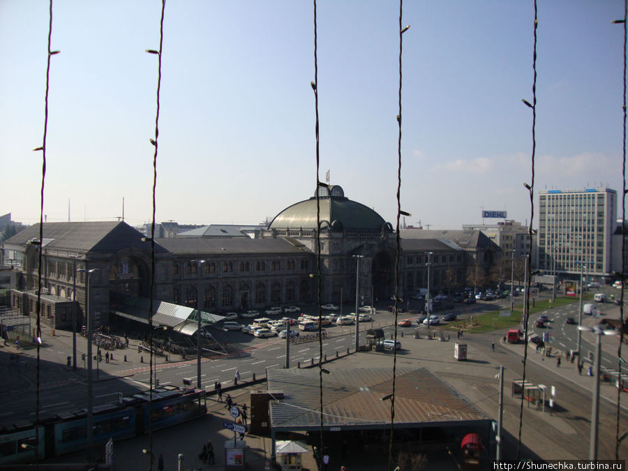 Здание главного железнодорожного вокзала Нюрнберг, Германия