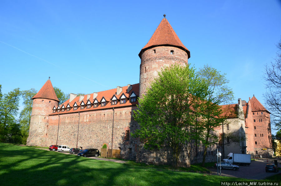 Замок Бытув, Польша