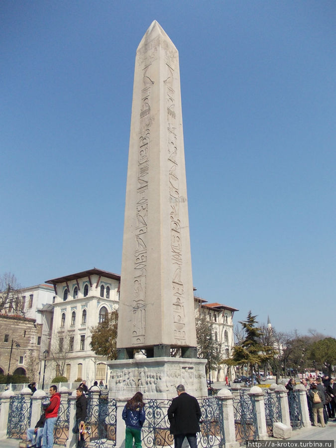 Древнеегипетский обелиск, привезённый сюда 1700 лет назад Стамбул, Турция