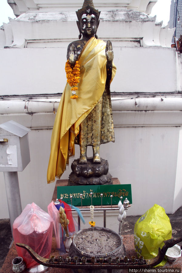 Ват Яннава и Гигантская лодка Бангкок, Таиланд