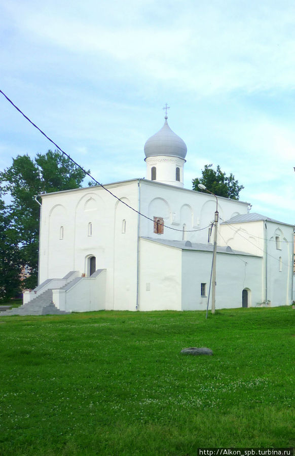 Прогулка по Ярославу Дворищу, с историей места Великий Новгород, Россия