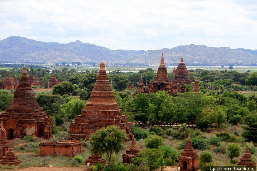 Мингала зеди - пагода с видом Баган, Мьянма