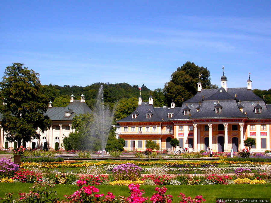 Внутренний двор дворцово-паркового ансамбля Пильниц Дрезден, Германия