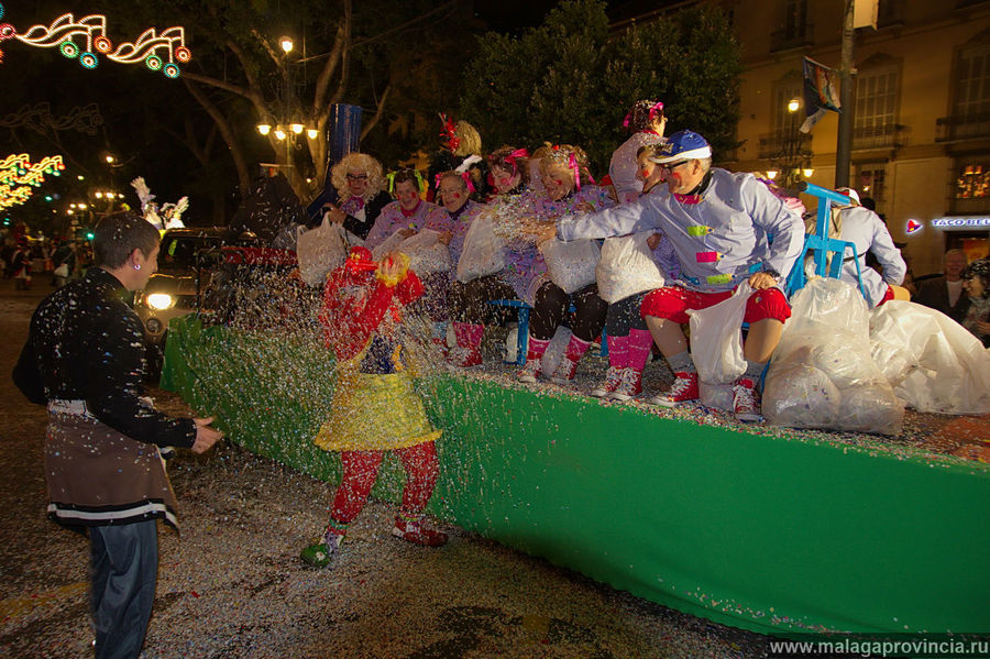 Похороны. Этим закончился карнавал в Малаге Малага, Испания