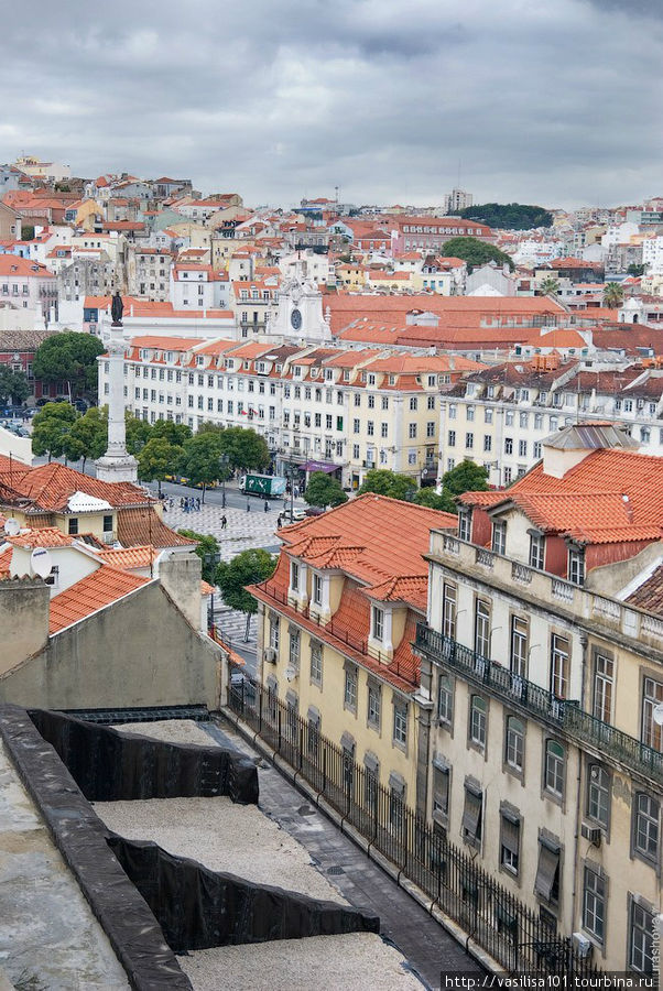 Меланхолия фадо на улицах Лиссабона Лиссабон, Португалия