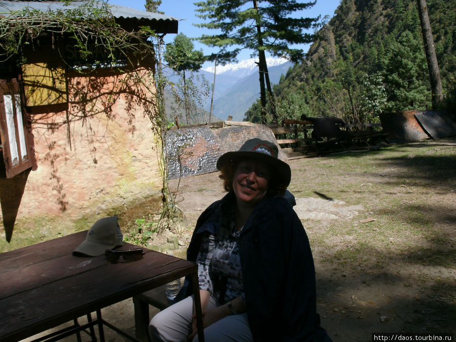 Хижина в лесу Дунче, Непал
