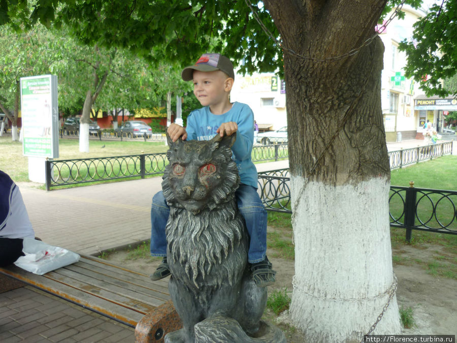 На площади Молодежи Раменское, Россия