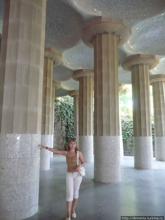 Танцующие колонны Барселона, Испания