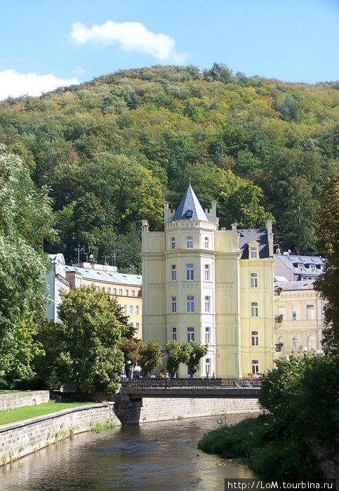 Замок на берегах р. Тепла Карловы Вары, Чехия