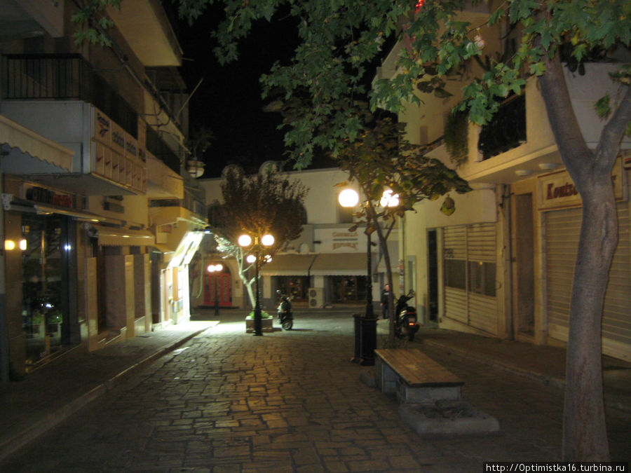 Магазин находится на этой улице Кос, остров Кос, Греция