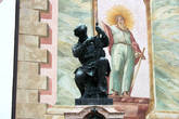 Памятник скрипичному мастеру Матиасу Клотцу (1653-1743; нем. Matthias Klotz)
