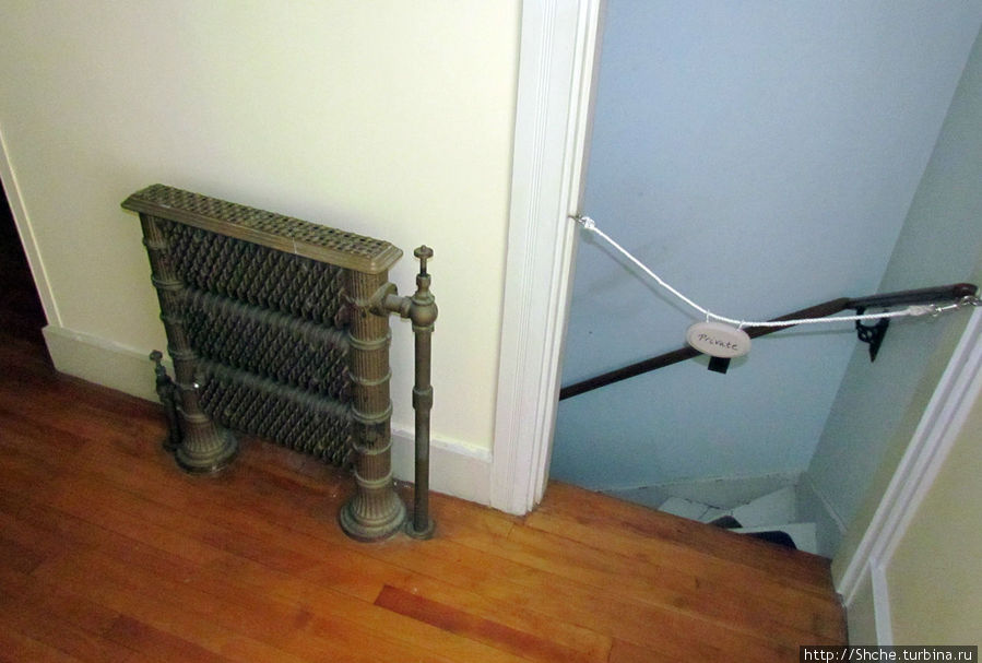 В этом же помещении живут и хозяева Уинтроп, CША