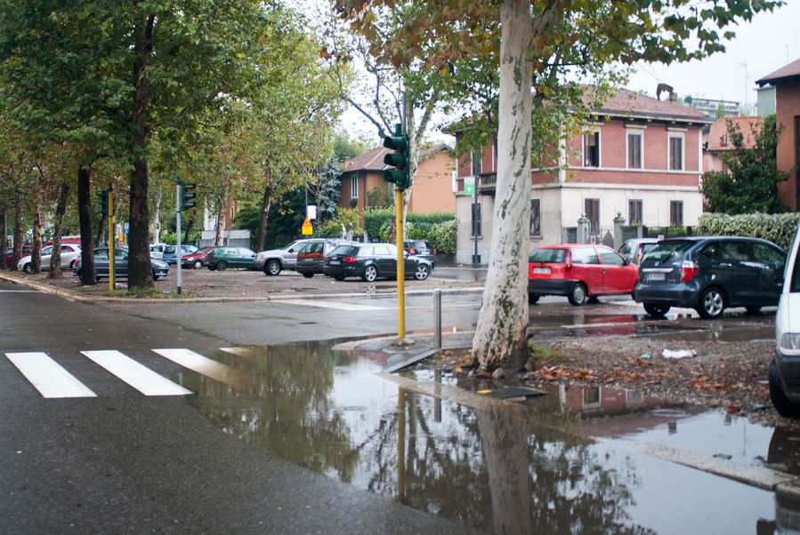 Когда в Милане идет дождь, случается потоп. Милан, Италия