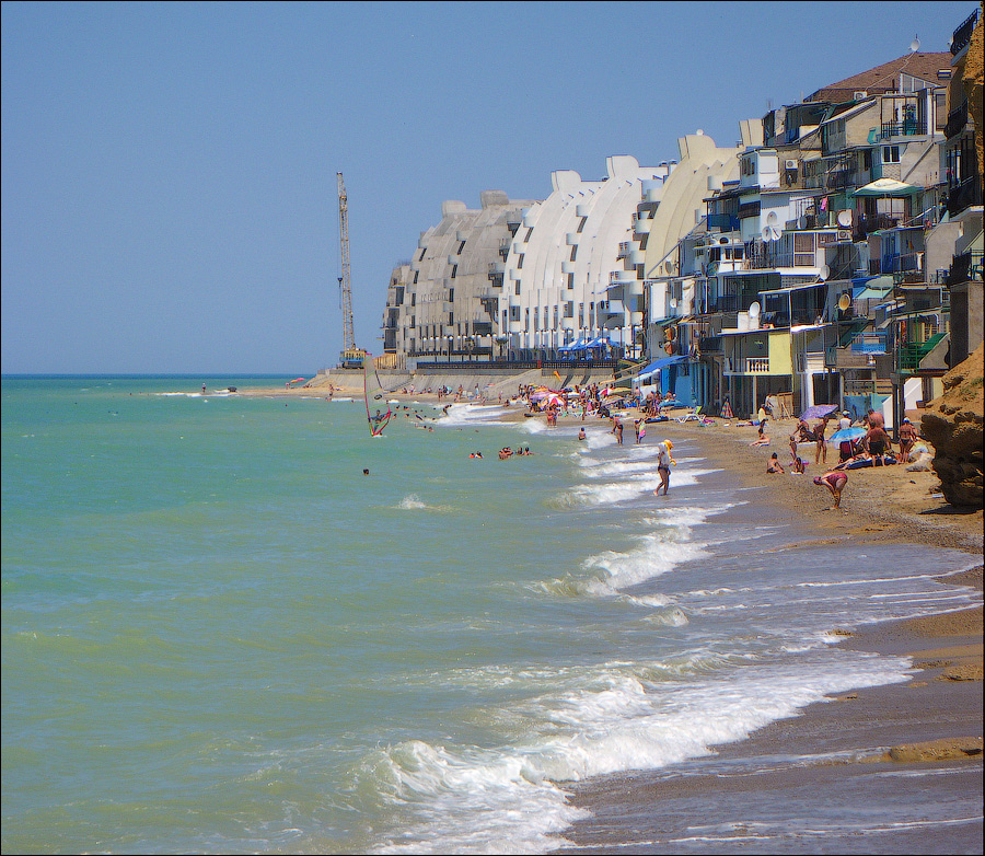 Океанический прибой Кача, Россия