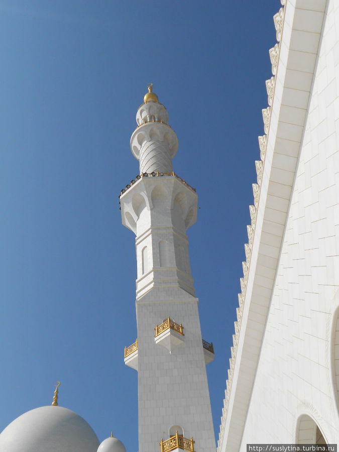 Знаменитая мечеть шейха Зайеда бин Султана Аль Нахайяна