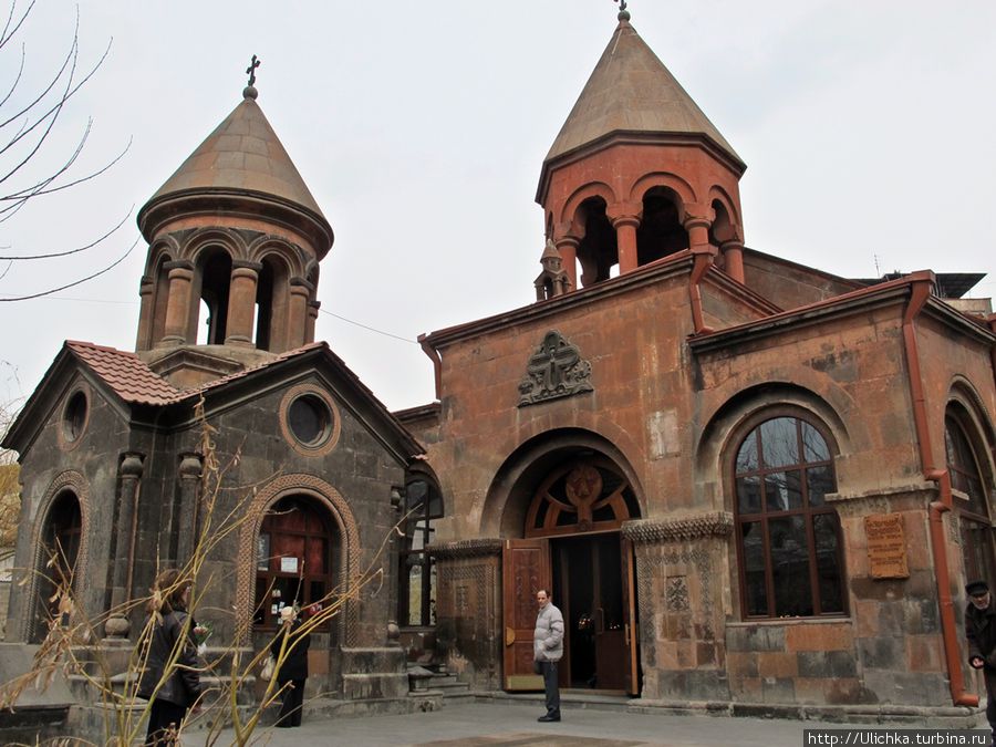 Церковь Святой Зоравор Ереван, Армения