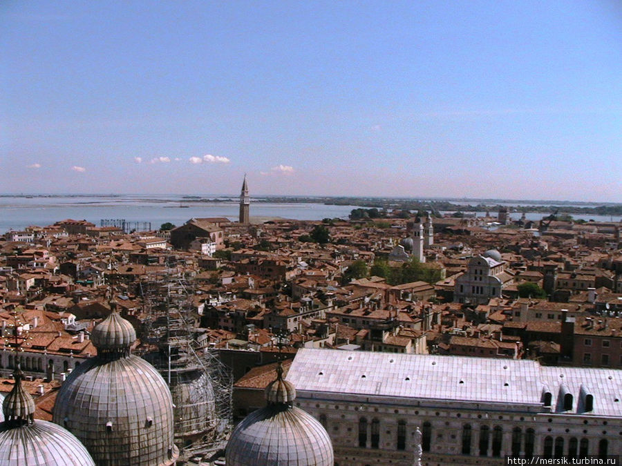 Кампанелла: колокольня, смотровая башня и маяк Венеция, Италия