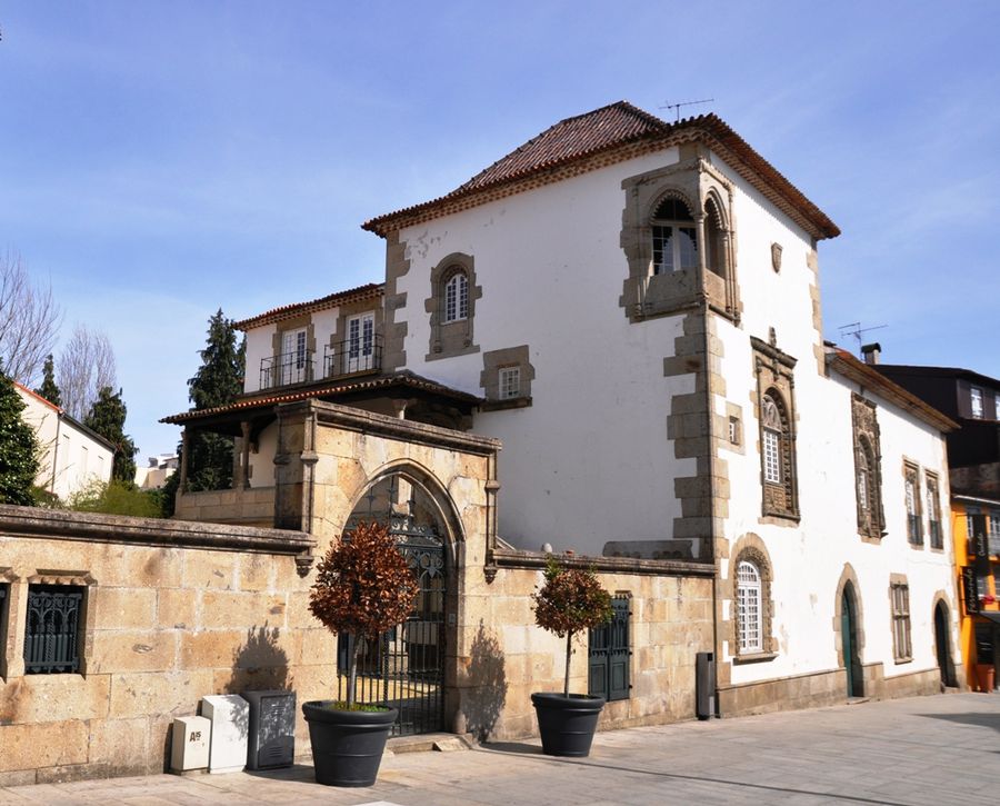 Часовня и Дом Коимбра / Capela e Casa dos Coimbras