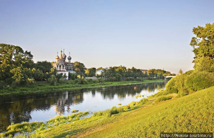 Река Вологда и церковь Иоанна Златоуста Вологда, Россия