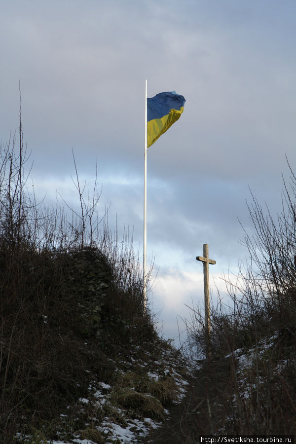 Хустский замок на горе Хуст, Украина