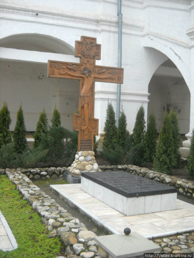 Надгробье Серпухов, Россия