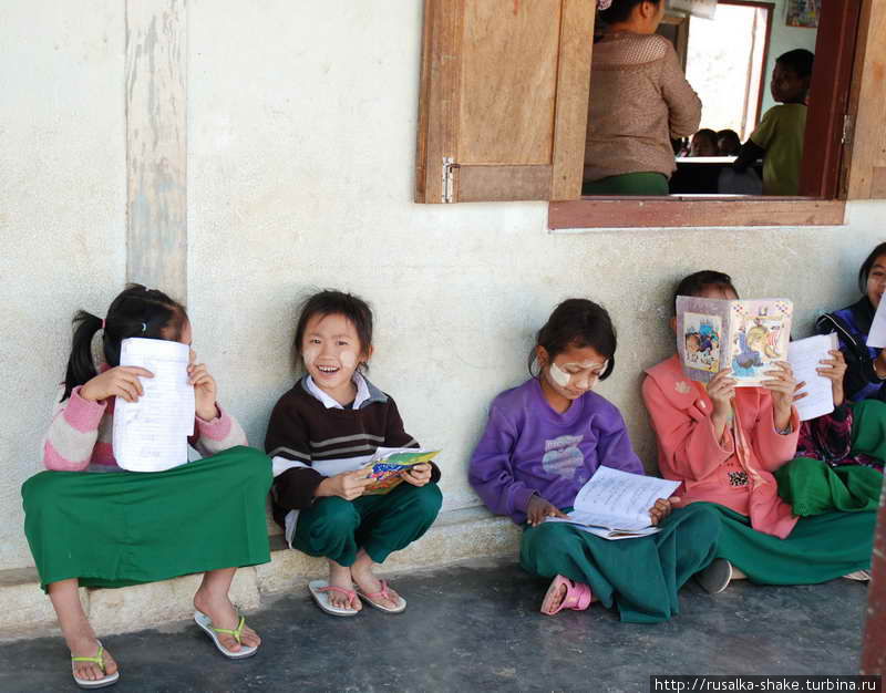 Школа в Кьянг Тонге Кьянгтонг, Мьянма