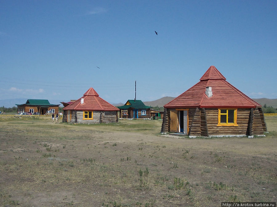 монашеские жилища Чадан, Россия