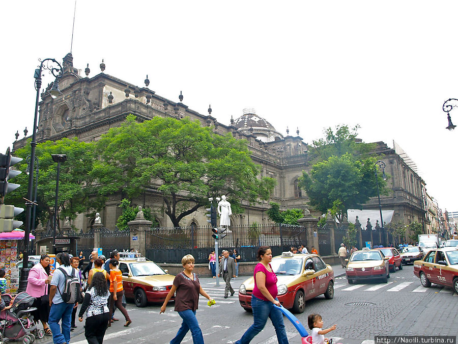 Вилла 19 века на улице Изабель ла Католика Мехико, Мексика
