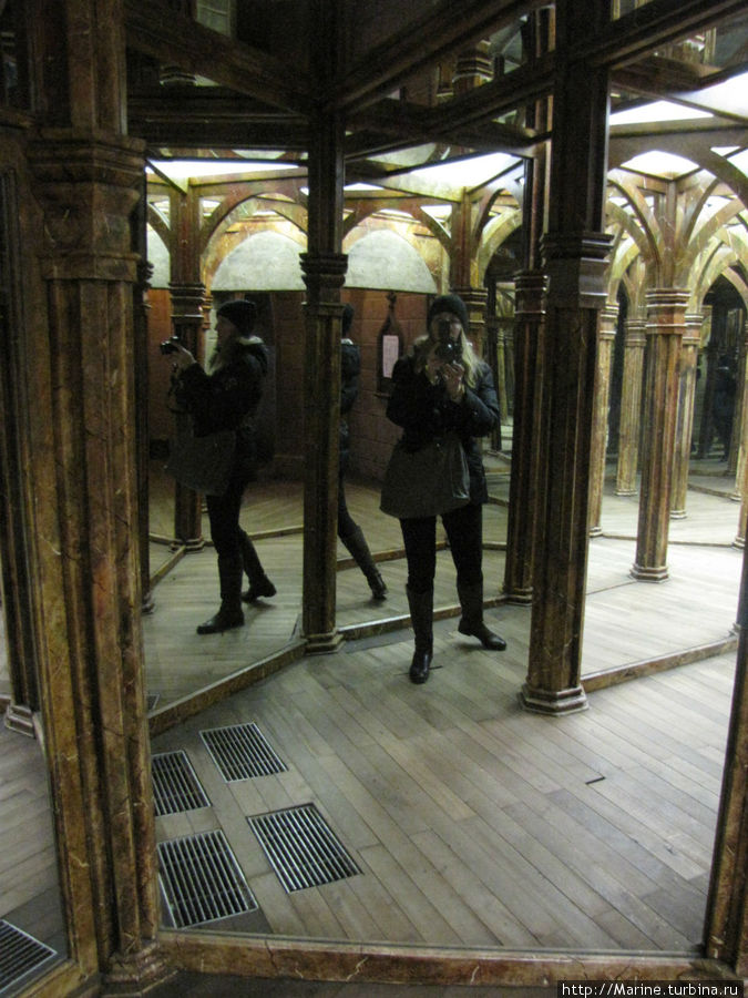 Зеркальный лабиринт Прага, Чехия