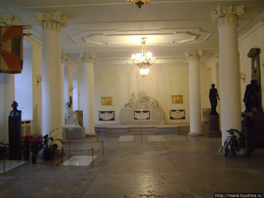 Благовещенская усыпальница изначально предназначалась для погребения членов царской семьи и знатных вельмож Санкт-Петербург, Россия