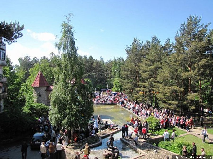 Фолк-фестиваль в лицах Сосновый Бор, Россия