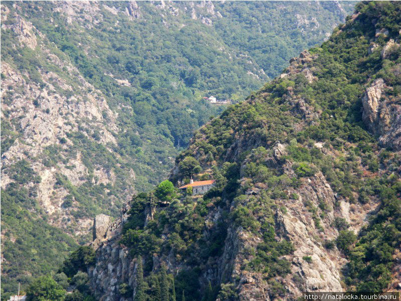 Пятьсот метров до АФОНА Автономное монашеское государство Святой Горы Афон, Греция