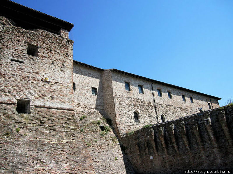 Rocca Malatestiana. Замок Сиджизмондо Малатеста. Римини, Италия