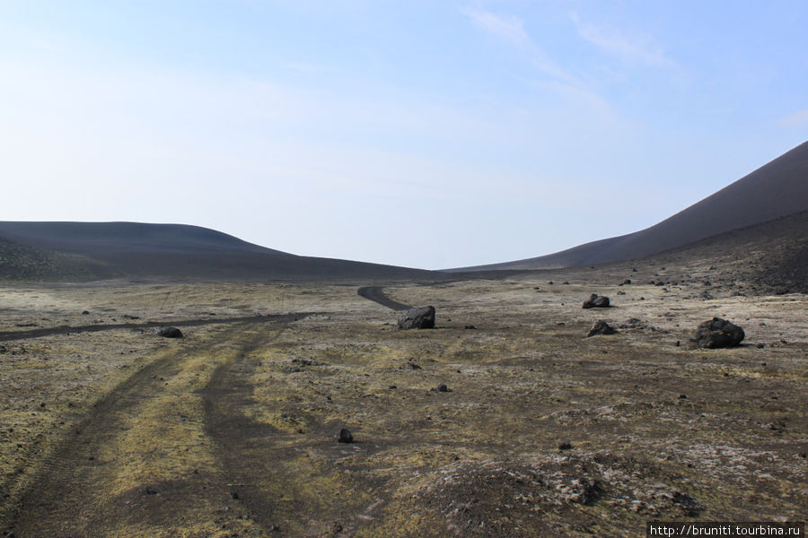 Марсианские пейзажи
плато Большого толбачинского трещинного извержения
на этом плато проходили испытания последнего марсохода Камчатский край, Россия