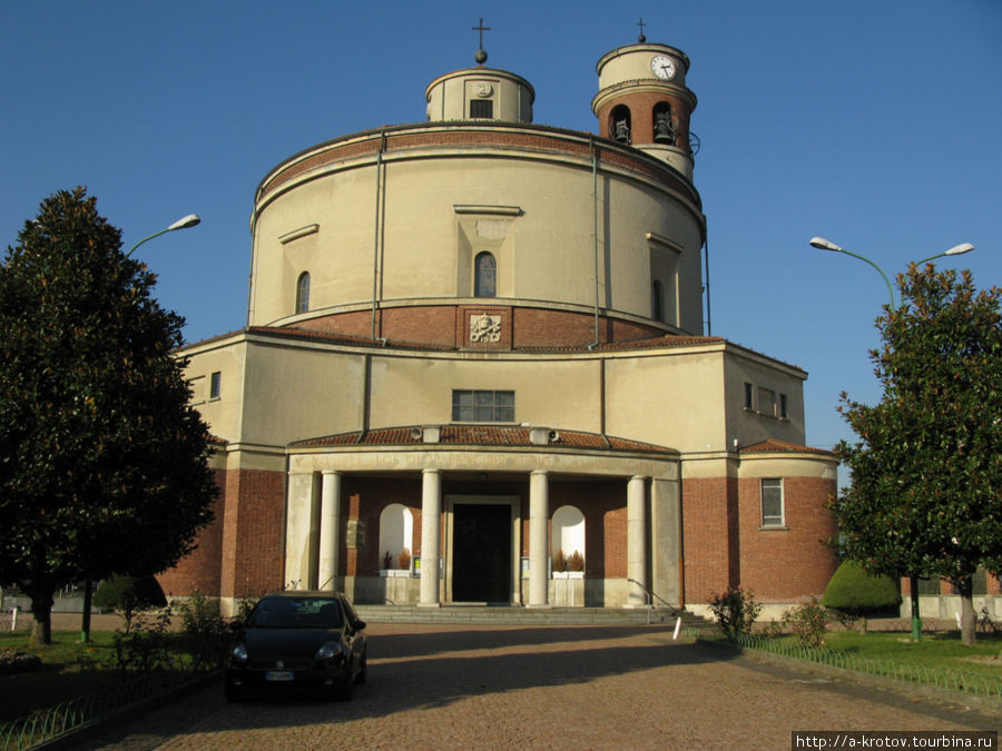 еще одна поселковая церковь Ломбардия, Италия
